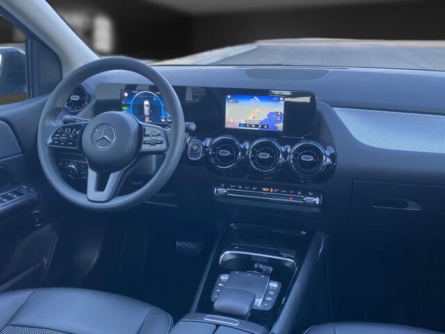 Mercedes-Benz B-KLASSE 250 e Business ** APPLE/ANDROID - NAVI - HALF-LEDER - SPOORASS - CRUISE ** 1e EIG - UNFALLFREI ** ** INFORMEER OOK NAAR ONZE AANTREKKELIJKE FINANCIAL-LEASE TARIEVEN **