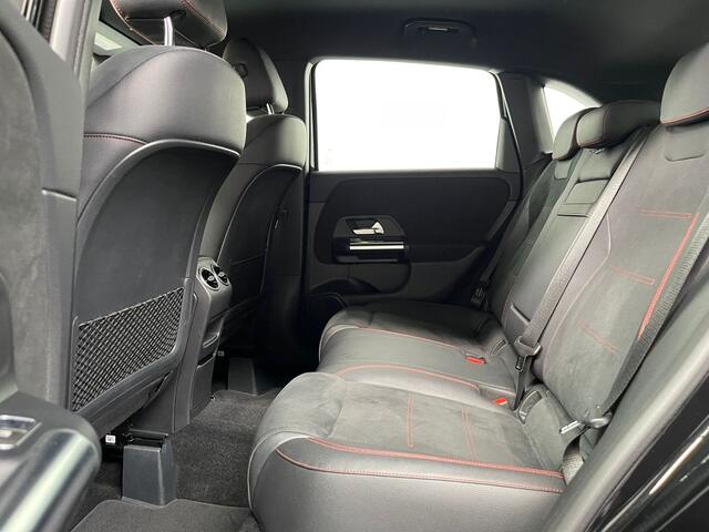 Mercedes-Benz B-KLASSE 180 Bus. Sol. AMG