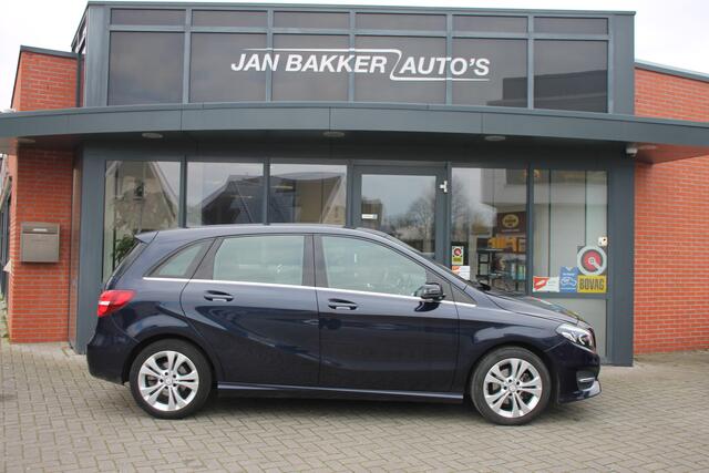 Mercedes-Benz B-KLASSE 200 Ambition ? Automaat ? Half leer ? Xenon ? 17inch ? Bluetooth
