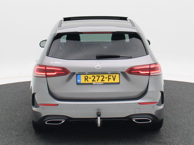 Mercedes-Benz B-KLASSE 180 AMG Line 136 Pk Automaat | Panorama Dak | Camera | Adaptive Cruise | Privacy Glass | LED | Navigatiesysteem | 19 Inch | 32.920 Km