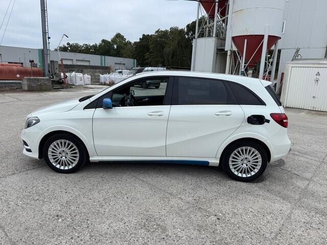 Mercedes-Benz B-KLASSE 250 e Prestige 28 kWh B - COMING SOON