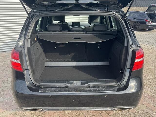 Mercedes-Benz B-KLASSE 180 Ambition | Nieuw Binnen! | Automaat | Half leer | Camera