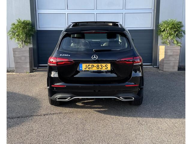 Mercedes-Benz B-KLASSE 250 e Luxury Line AMG/PANO/LEER/