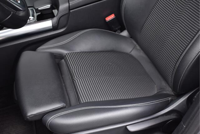 Mercedes-Benz B-KLASSE 180 Premium Automaat, Widescreen, Stoelverwarming, Sportstoelen, Navi