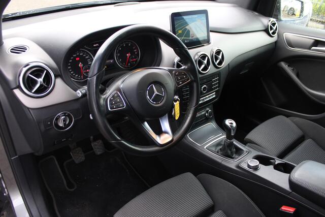Mercedes-Benz B-KLASSE 180 Ambition Style Pakket NAVI <<NL AUTO>>