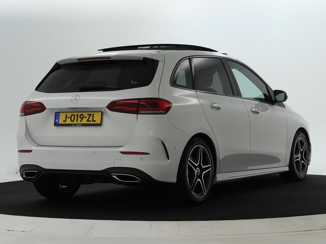 Mercedes-Benz B-KLASSE 200 Business Solution AMG AMG Line | Night Pakket | Panorama Schuif-Kanteldak | Memory voorstoelen | Sfeerverlichting. Inclusief 24 maanden MB Certified garantie voor Europa.
