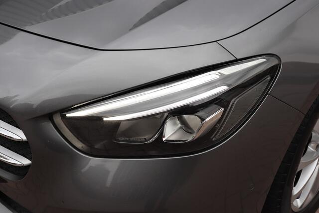 Mercedes-Benz B-KLASSE 250 Premium Plus. Automaat. Wegklapbare trekhaak/ navigatie