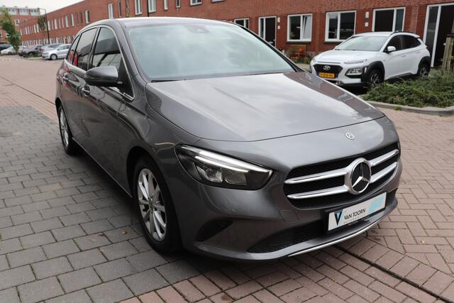 Mercedes-Benz B-KLASSE 250 Premium Plus. Automaat. Wegklapbare trekhaak/ navigatie