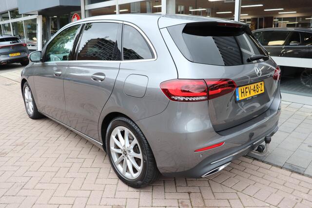 Mercedes-Benz B-KLASSE 250 Premium Plus. Automaat. Wegklapbare trekhaak/ navigatie