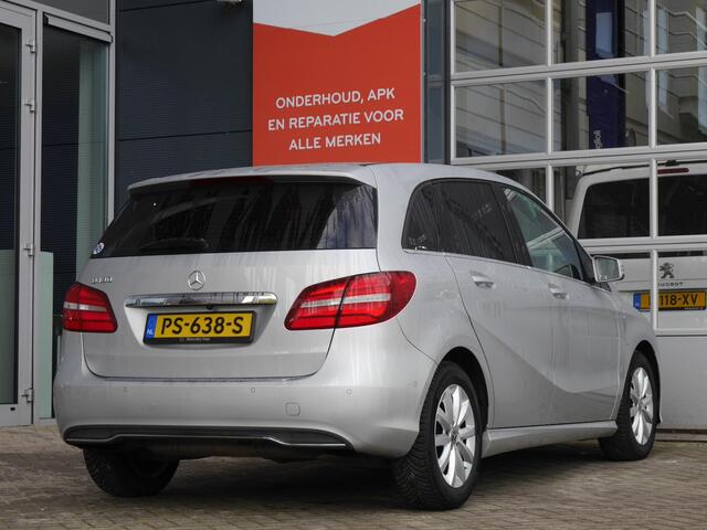 Mercedes-Benz B-KLASSE 180 Prestige | Automaat | Navigatie | Extra getint glas | Lichtmetalen velgen | Cruise control | Achteruitrijcamera