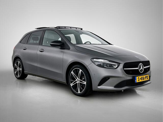 Mercedes-Benz B-KLASSE 200 Luxury-Line | Panorama schuif/kanteldak | MultiBeam Led | Night pakket | Apple CarPlay | Thermotronic Climate Control | Parkeer - en Spiegel pakket | Kleur: MANUFAKTUR mountaingrijs magno| Inclusief 24 maanden MB Certified garantie voor Europa.