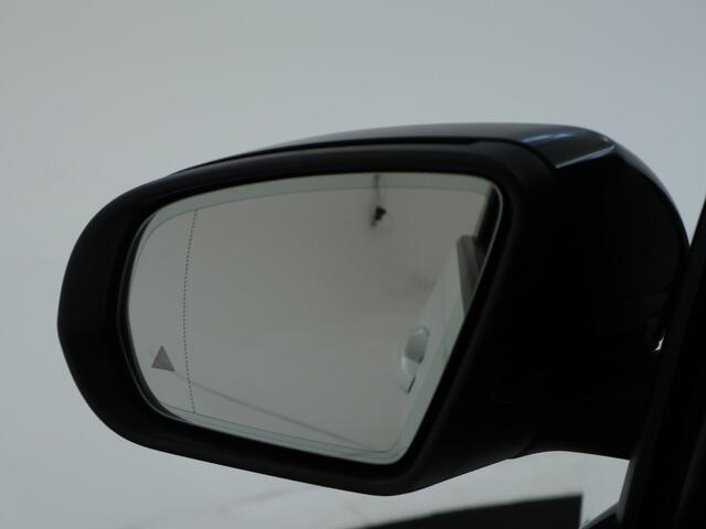 Mercedes-Benz B-KLASSE 180 Business Solution AMG | Panoramadak | Achteruitrijcamera | Nightpakket | Apple Carplay | Inclusief 24 maanden MB Certified garantie voor Europa.