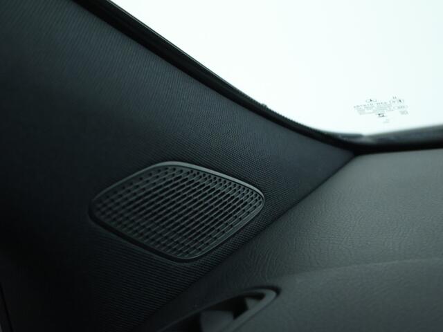 Mercedes-Benz B-KLASSE 180 Business Solution AMG | Panoramadak | Achteruitrijcamera | Nightpakket | Apple Carplay | Inclusief 24 maanden MB Certified garantie voor Europa.