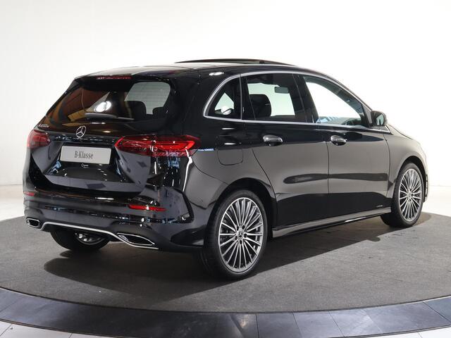 Mercedes-Benz B-KLASSE 250e Business Solution AMG | Panoramaschuifdak | Premium plus pakket | Winter pakket | Trekhaak | Head-up display |