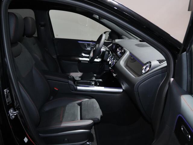 Mercedes-Benz B-KLASSE 250e Business Solution AMG | Panoramaschuifdak | Premium plus pakket | Winter pakket | Trekhaak | Head-up display |