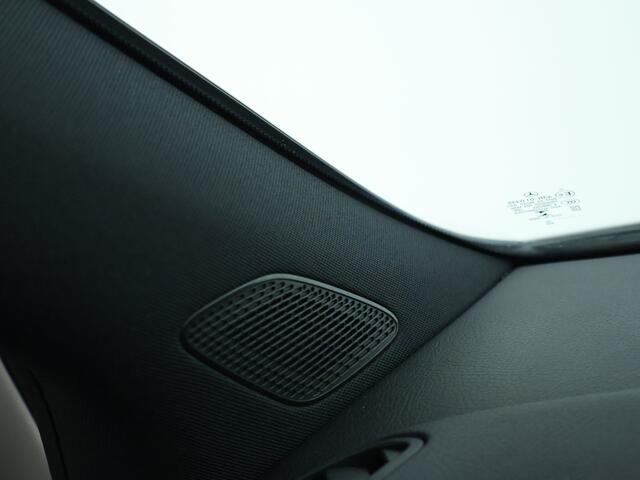 Mercedes-Benz B-KLASSE 180 Advantage AMG Line | Trekhaak | Electrische stoelen met geheugen | Rijassistentiepakket | Inclusief 24 maanden MB Certified garantie voor Europa.