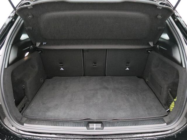 Mercedes-Benz B-KLASSE 180 Business Solution Ledkoplampen | Achteruitrijcamera |Stoelverwarming voor | Spiegelpakket. Inclusief 24 maanden MB Certified garantie voor Europa.