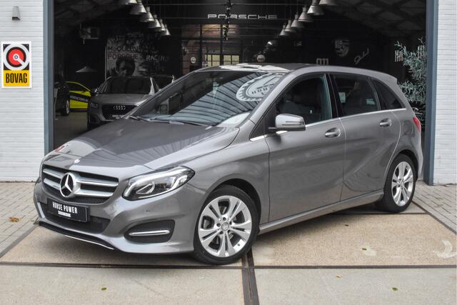 Mercedes-Benz B-KLASSE 180 Ambition *Halfleder | A/C | Navi | Cruise | Bluetooth | Parkeersensoren | 17" Lichtmetaal*