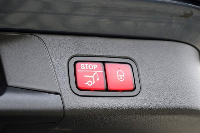 Mercedes-Benz B-KLASSE 180 Launch Edition Premium Plus Rijklaarprijs-Garantie Panoramadak Leder Wildscreen navigatie led camera