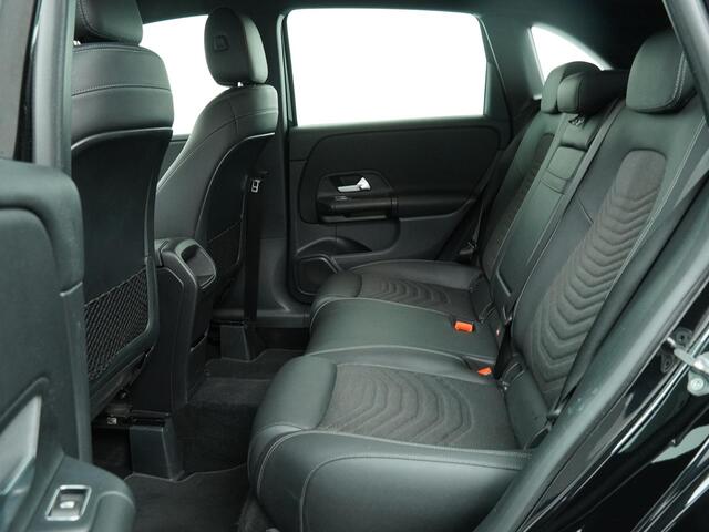 Mercedes-Benz B-KLASSE 180 Business Solution - Navigatie - Climate Control - Apple Carplay/Android Auto