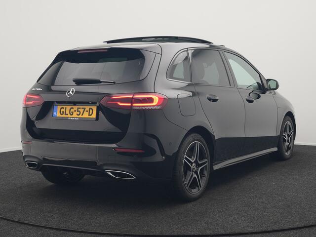 Mercedes-Benz B-KLASSE 250 e Business Solution AMG Limited Plug In Hybrid 218pk PHEV | Panodak | Camera | Night Pakket | Alcantara Sportstoelen Verwarmd | Apple Carplay | Widescreen Cockpit | Navigatie | Lane Assist | Virtual | DAB |