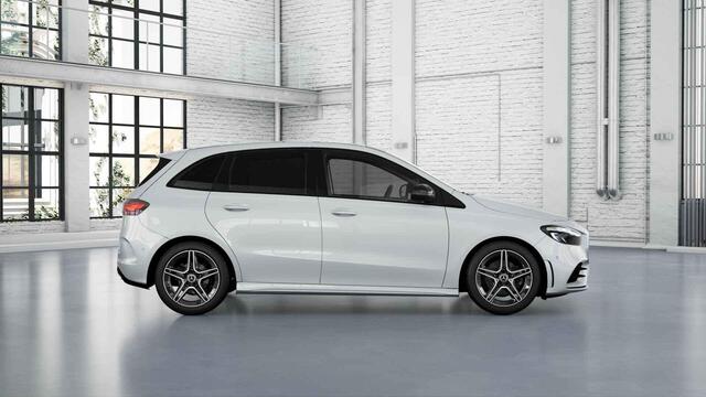 Mercedes-Benz B-KLASSE 180 AMG Line | Panoramadak | Night pakket | Distronic |