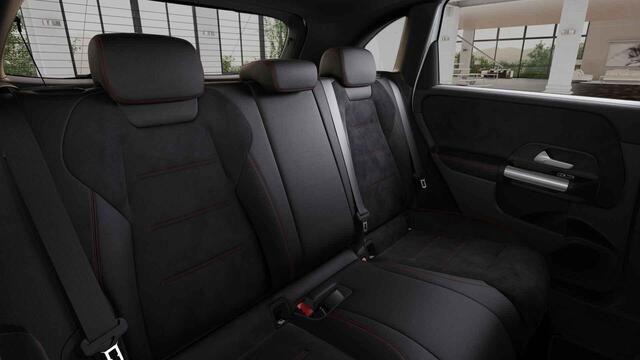 Mercedes-Benz B-KLASSE 180 AMG Line | Panoramadak | Night pakket | Distronic |