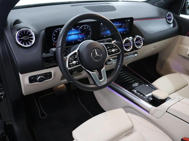 Mercedes-Benz B-KLASSE 180 Business Solution Luxury | Panoramadak | Memory | Keyless | Widescreen | Rijassistentiepakket | Multibeam |