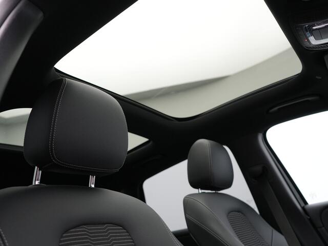 Mercedes-Benz B-KLASSE 250 e Premium Plug In Hybrid 218pk Dealer O.H PHEV | Panodak | Trekhaak af Fabriek | Lederen Comfortstoelen Memory & Verwarmd | Widescreen Navi | Camera | Apple Carplay | Sfeerverlichting |