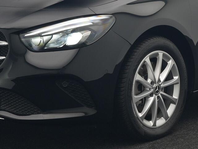 Mercedes-Benz B-KLASSE 250 e Premium Plug In Hybrid 218pk Dealer O.H PHEV | Panodak | Trekhaak af Fabriek | Lederen Comfortstoelen Memory & Verwarmd | Widescreen Navi | Camera | Apple Carplay | Sfeerverlichting |