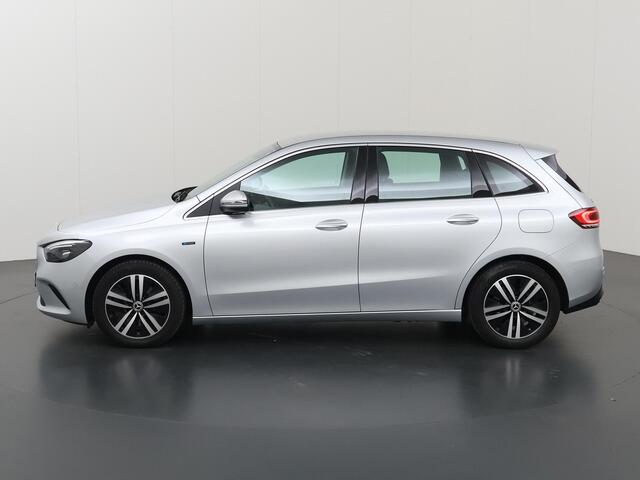 Mercedes-Benz B-KLASSE 250 e Luxury Line | Stoelverwarming | LED koplampen | Elektrische achterklep |