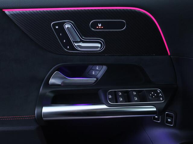 Mercedes-Benz B-KLASSE 250 e Business Solution AMG | Panoramadak | Sfeerverlichting | Memory | Keyless Go | Dode Hoek Assistent | Inclusief 24 maanden Mercedes-Benz Certified garantie voor Europa.