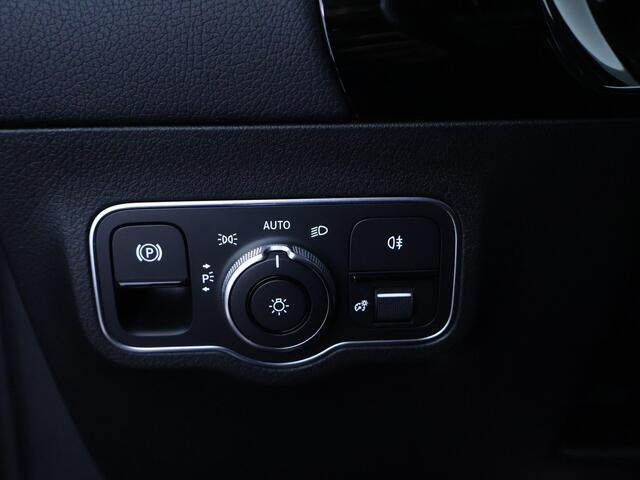 Mercedes-Benz B-KLASSE 250 e Business Solution AMG | Panoramadak | Sfeerverlichting | Memory | Keyless Go | Dode Hoek Assistent | Inclusief 24 maanden Mercedes-Benz Certified garantie voor Europa.