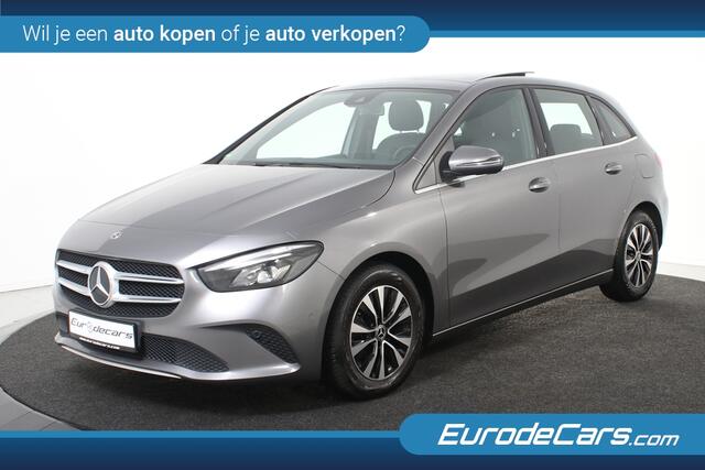 Mercedes-Benz B-KLASSE 180 *Widescreen*Navigatie*Panoramadak*Stoelverwarming*