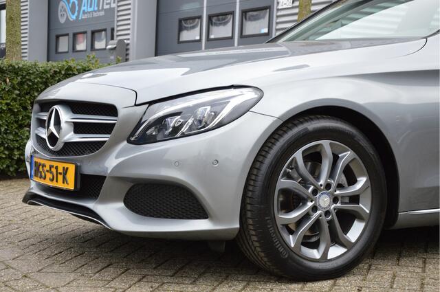 Mercedes-Benz C-KLASSE 180 AMBITION | AUTOMAAT | SCHUIFDAK | TREKHAAK | SFEERVERL | LED | ENZ