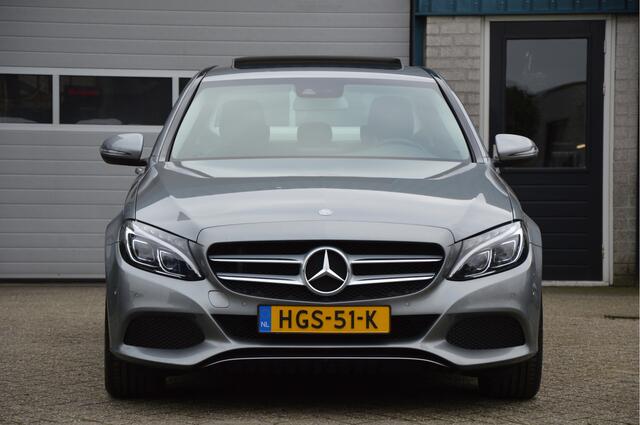 Mercedes-Benz C-KLASSE 180 AMBITION | AUTOMAAT | SCHUIFDAK | TREKHAAK | SFEERVERL | LED | ENZ