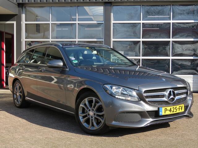 Mercedes-Benz C-KLASSE 180 156pk Aut. PRESTIGE / Camera / Leder-stof / Trekhaak / Veel