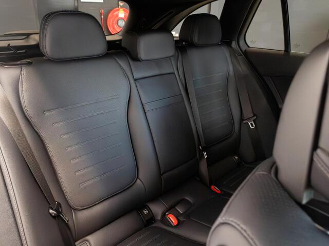 Mercedes-Benz C-KLASSE Estate 300 e Star Edition AMG Line Panorama dak | Trekhaak