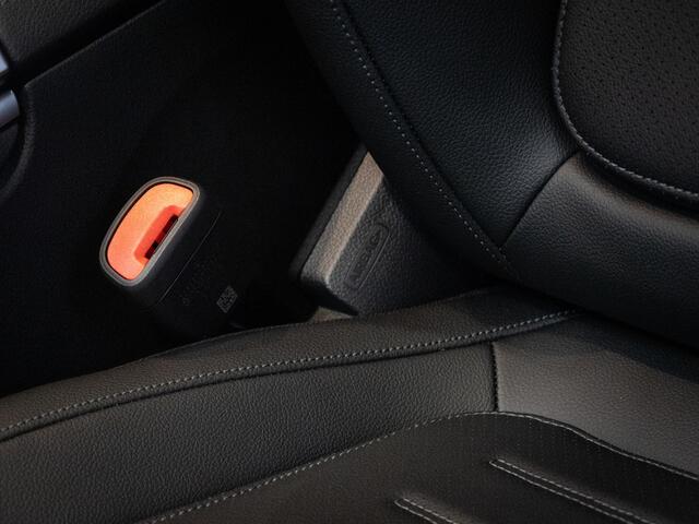 Mercedes-Benz C-KLASSE Estate 300 e Star Edition AMG Line Panorama dak