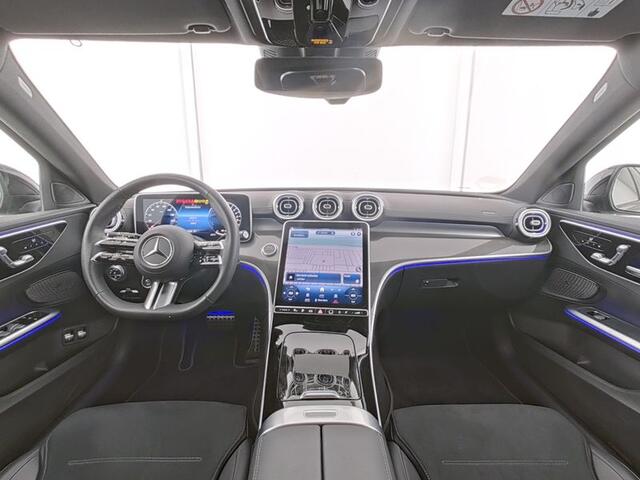 Mercedes-Benz C-KLASSE Estate 300 e AMG Plug-In Hybride | AMG Line Advanced Plus | Night Pakket | Panorama Schuif-Kanteldak | Distronic | Stuur en Stoelverwarming | Inclusief 24 maanden MB Certified garantie voor Europa.