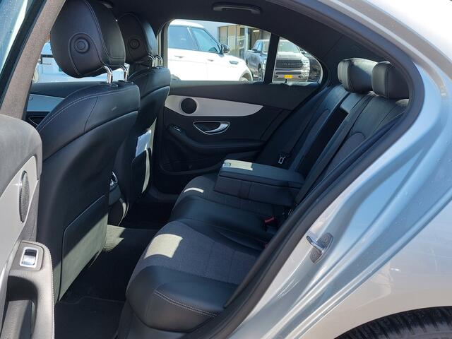 Mercedes-Benz C-KLASSE 180 156pk Automaat Sport Edition AMG | Origineel NL | Navi | Clima | Cruise | Led Koplampen | Pdc V+A+Assist+Camera | Stoelverwarming | Dodehoek+Licht+Regensensor | 18''lm