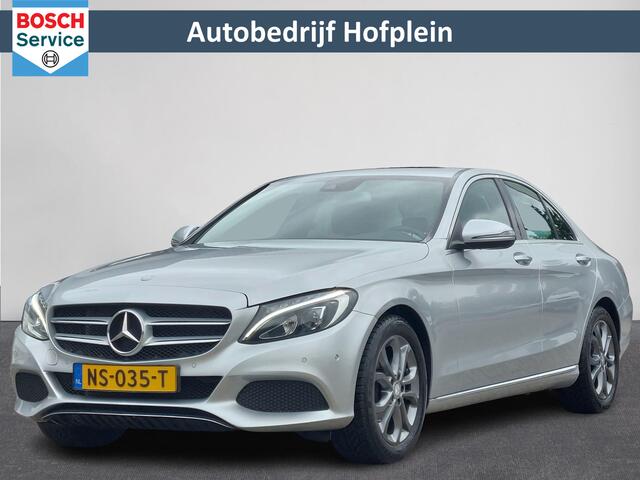 Mercedes-Benz C-KLASSE 180 Prestige Automaat | Garmin® MAP PILOT Navigatie | LED Verlichting | Panoramaschuifdak, Elektrisch | Stoelverwarming | Parkeersensoren | Automatische Airco | 17"Lmv | Halfleer | Sportstoelen ( Vestiging - Vianen) )