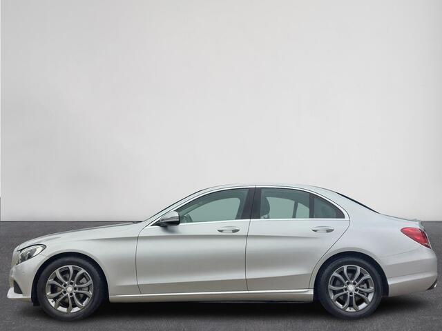 Mercedes-Benz C-KLASSE 180 Prestige Automaat | Garmin® MAP PILOT Navigatie | LED Verlichting | Panoramaschuifdak, Elektrisch | Stoelverwarming | Parkeersensoren | Automatische Airco | 17"Lmv | Halfleer | Sportstoelen ( Vestiging - Vianen) )