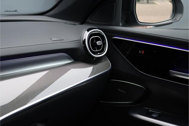 Mercedes-Benz C-KLASSE Estate 300 e AMG Line Aut9 | Panoramadak | Trekhaak | Leder | Camera | Sfeerverlichting | Dodehoekassistent | Stoelverwarming | Advanced Sound System | High Perf. LED |