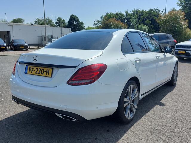 Mercedes-Benz C-KLASSE 180 156pk Automaat Business Solution Plus | Origineel NL | Navi | Clima | Cruise | Led Koplampen | Pdc V+A+Assist+Camera | Dodehoek+Licht+Regensensor | Privacy Glass | 18''lm