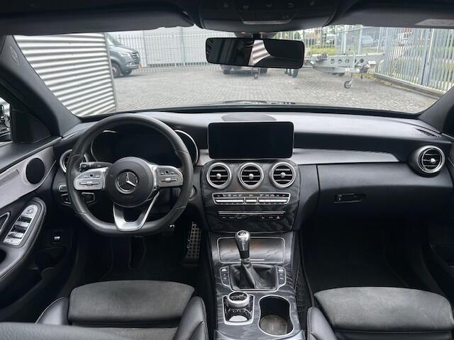 Mercedes-Benz C-KLASSE 180 Advantage Pack AMG -Line Panorama