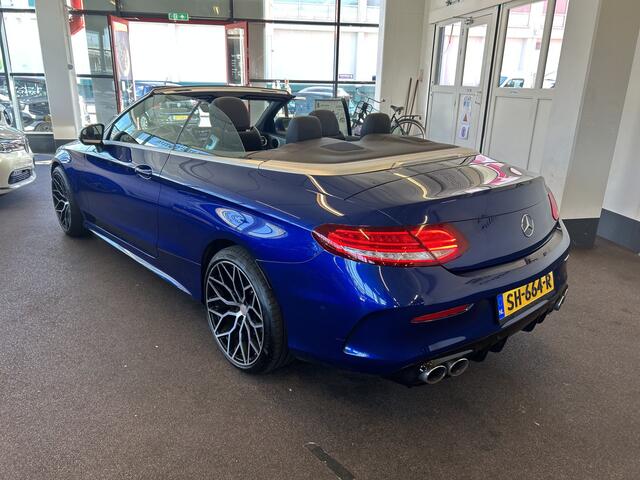 Mercedes-Benz C-KLASSE 300 AMG Line | Cruise control | Climate control | Achteruitrijcamera | Adaptief onderstel | Lederen/Alcantara bekleding | Navigatie