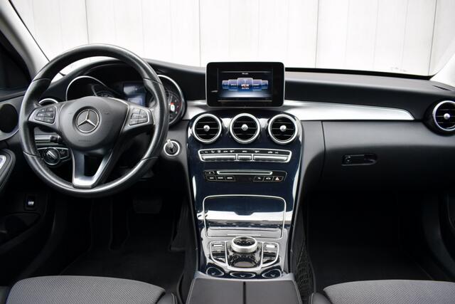 Mercedes-Benz C-KLASSE Estate 180 Automaat Business Solution LED | Half Leder | Full Map Navi | Sportstoelen | 17 Inch LMV