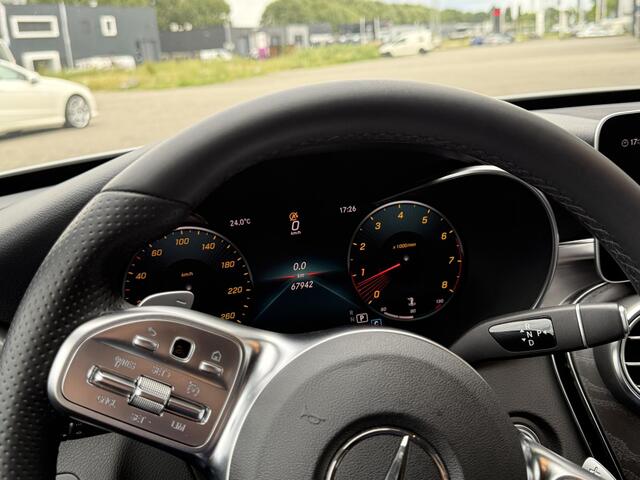 Mercedes-Benz C-KLASSE 180 AMG 360 Graden | Virtual Cockpit | LED | Dealer Onderhouden | Spiegelpakket