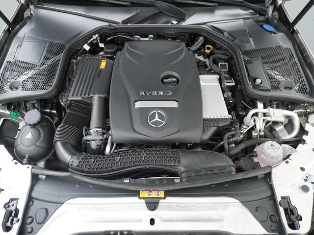 Mercedes-Benz C-KLASSE Estate C 300 e Estate AMG line | Trekhaak LED Sfeer